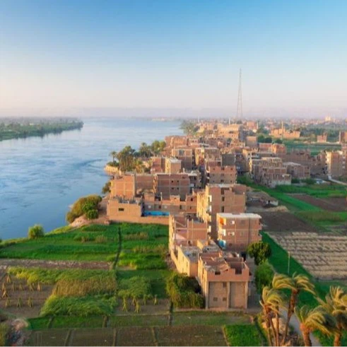 Ebnyland arriveert in New Sohag — het nieuwe internationale- standaardthemapa...